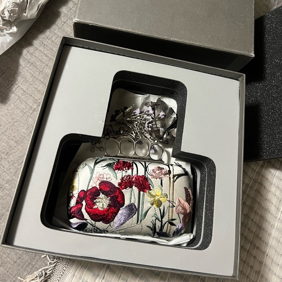 Authentic Alexander McQueen floral embroidery knuckle box clutch - Picture 11 of 14